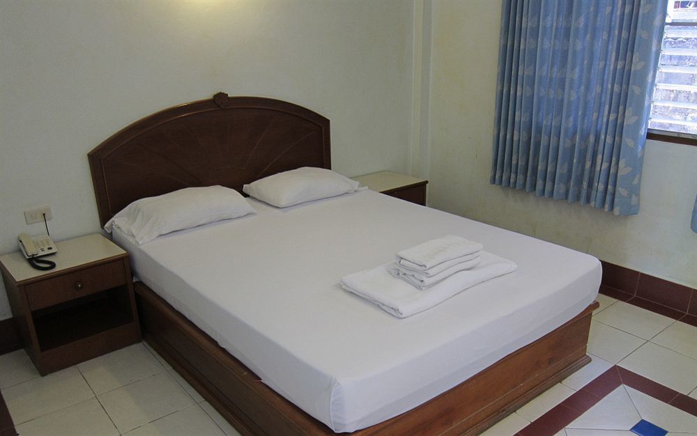 Oasis Resort Krabi town Exteriör bild